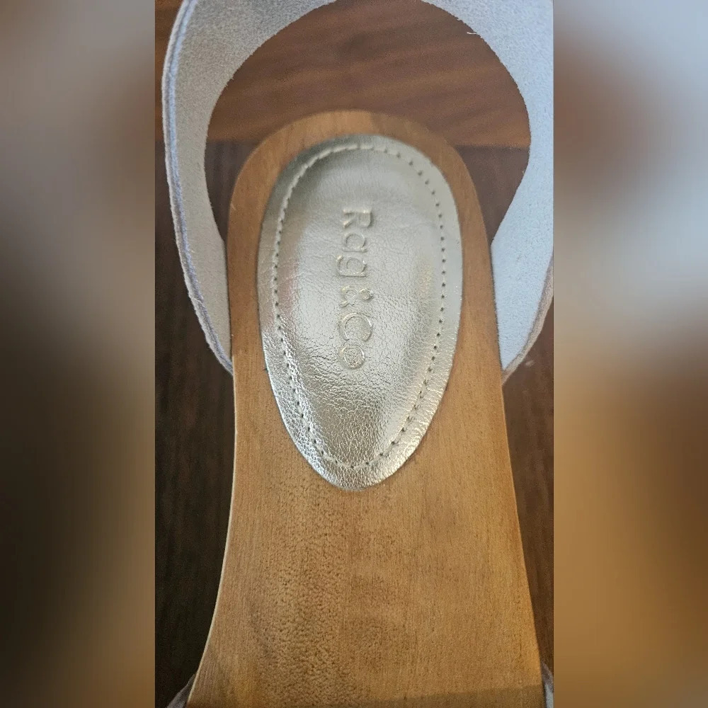 RAG & CO Cara wooden Heeled clogs -Gold Metallic. Size 6 NWOT - Picture 7 of 9